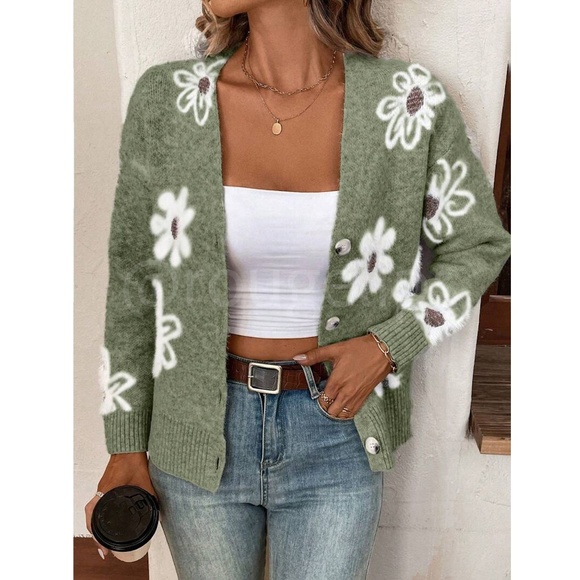 Green Cardigan Knit Flower Textured Button Front Stretchy, Soft - Picture 3 of 9